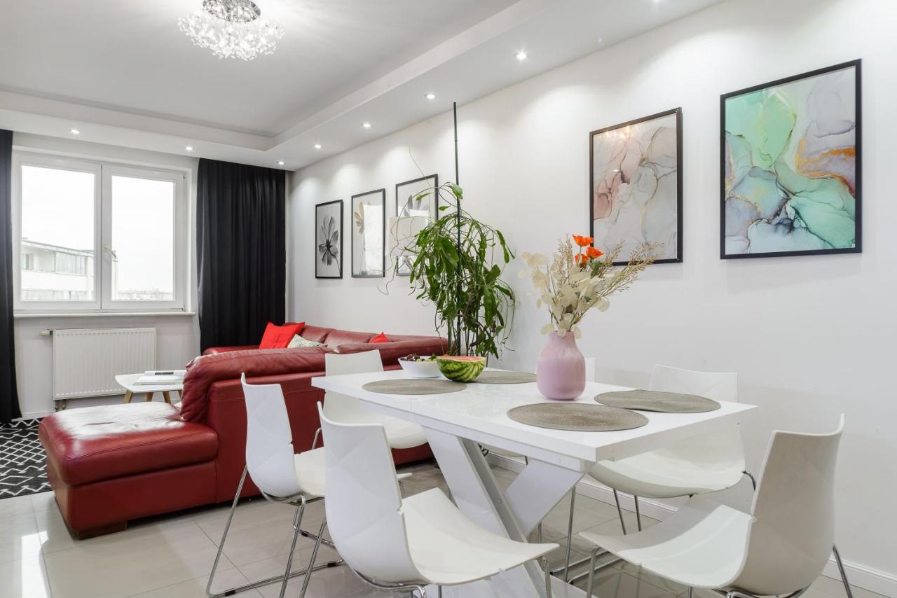 Family Apartment With A Terrace On Aleje Jerozolimskie Varsavia Esterno foto